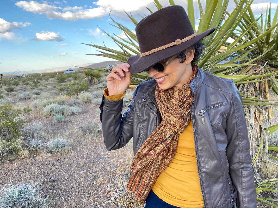 Chris is a designer, illustrator, and desert dweller living on the outskirts of Las Vegas, NV. © 2020 Chris Vabre Art